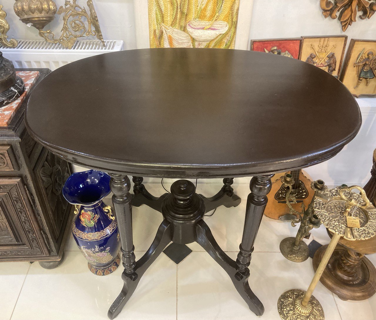 Стол овальный. Дерево. Россия XIX - XX в.в.