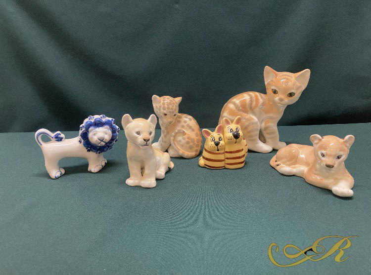 Фарфоровые фигурки " Из отряда кошачьих"