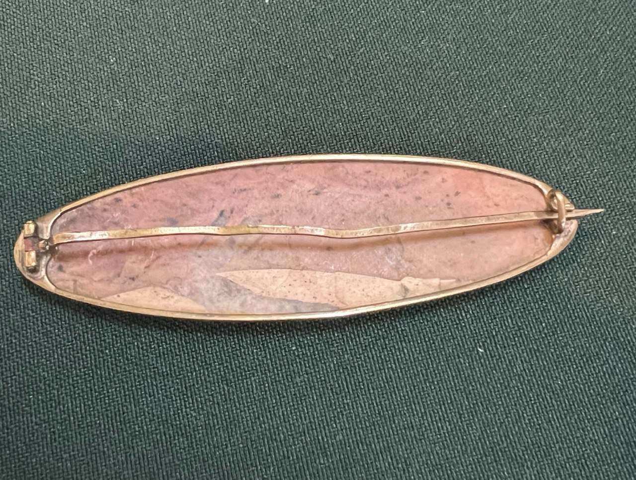 Брошь из камня, латунь. СССР.