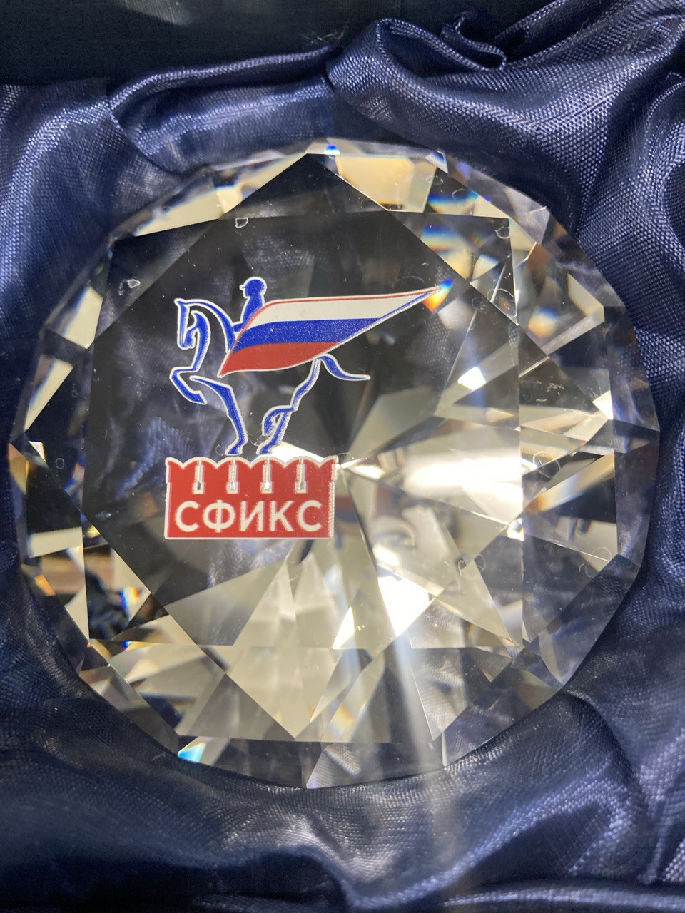 Кристалл "СФИКС" диаметр 8 см.