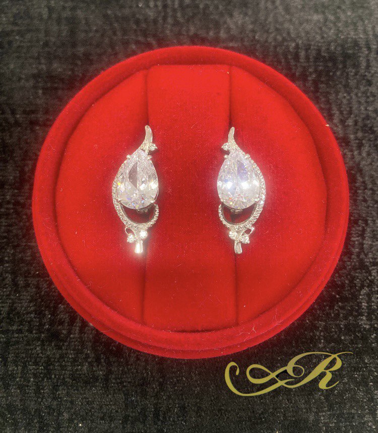 Серьги с цирконами. Серебро 925 пр.