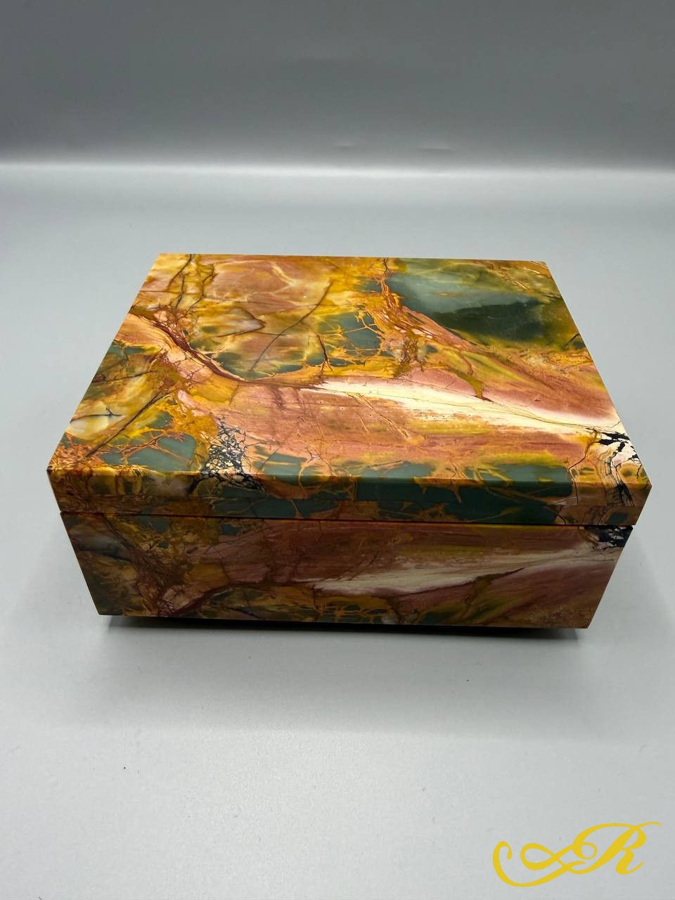  Шкатулка яшма  сибайская (Пикассо), крепления бронза. 
