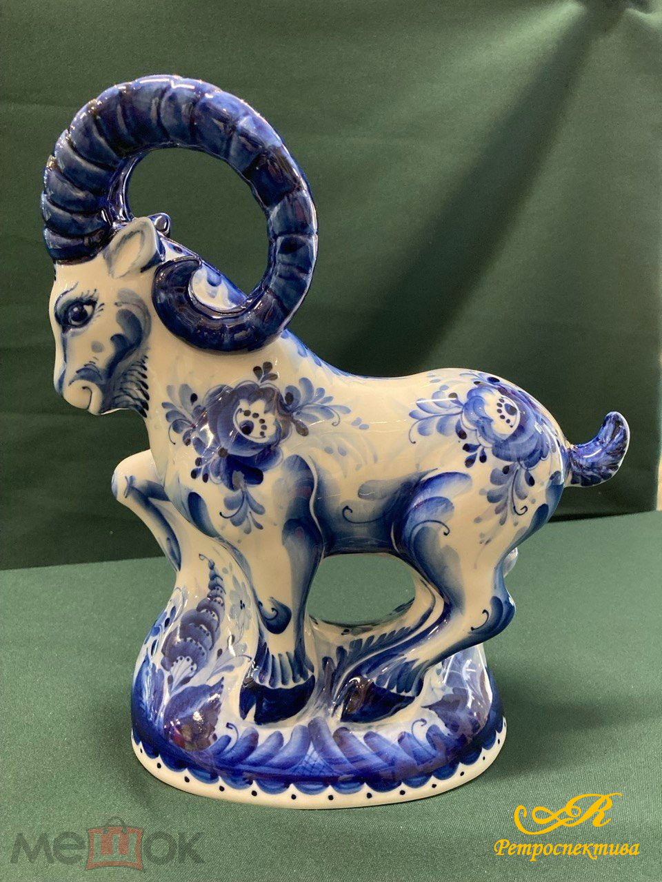 Фарфоровая фигура « Горный баран» гжель. Роспись Маланиной Н.