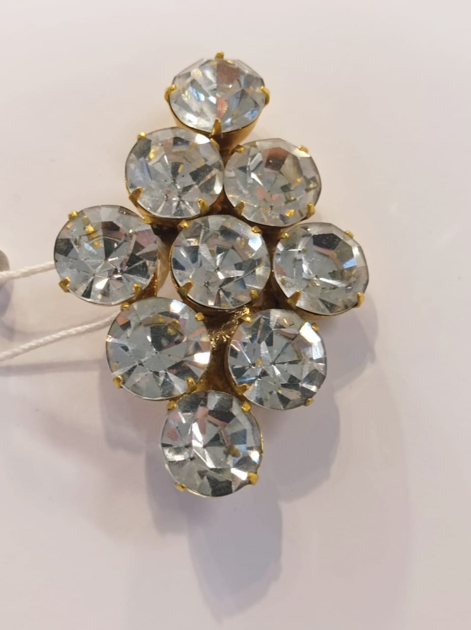 Брошь чешская с белыми камнями, латунь, XX век