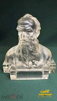 Стеклянный бюст , пресс- папье " Л.Н.Толстой" Матовое стекло. Россия начало XX в.
