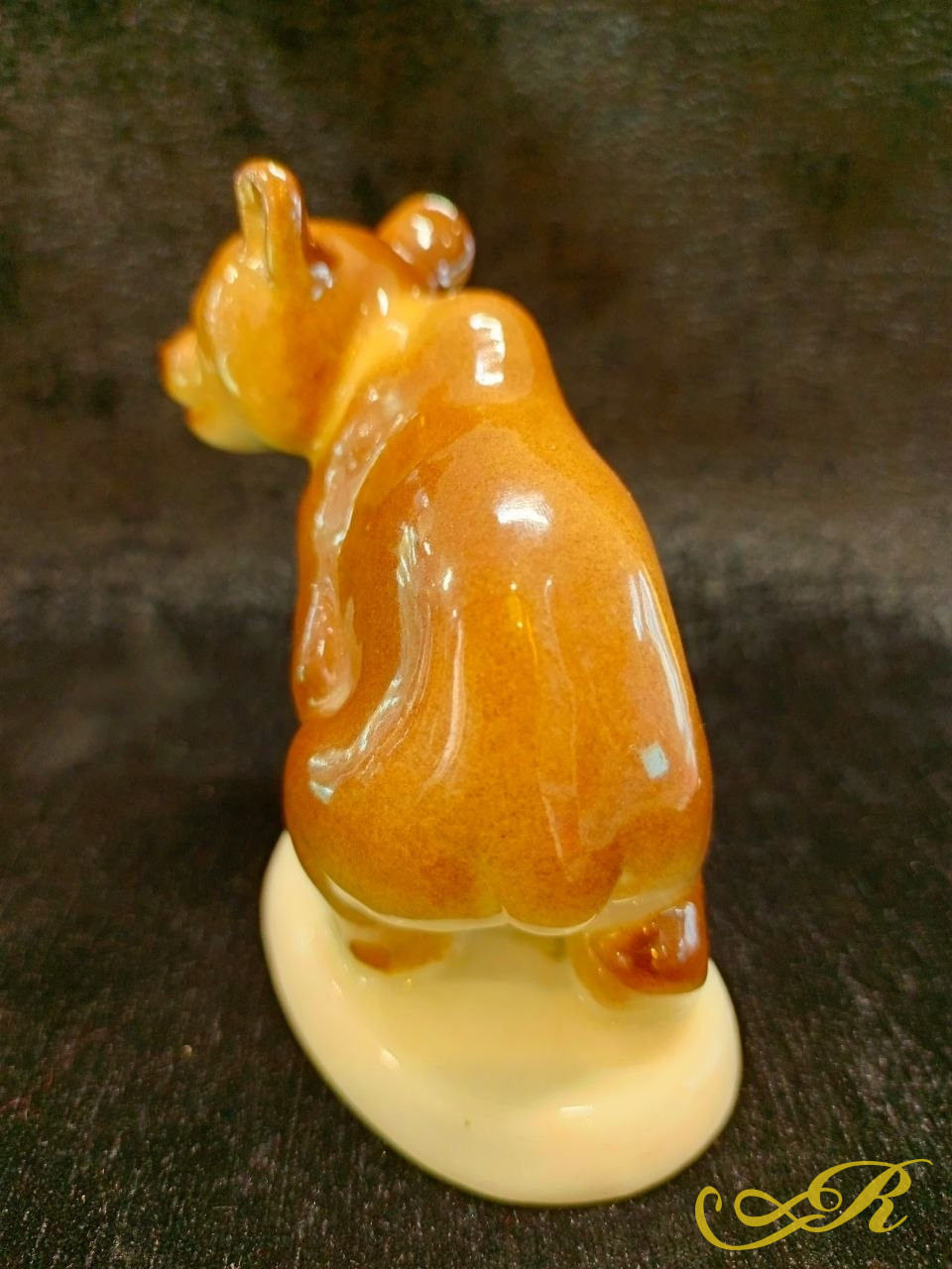  Фарфоровая статуэтка " Медвежонок присевший"(ЛФЗ) СССР. 1950-1980 гг. Роспись крытье