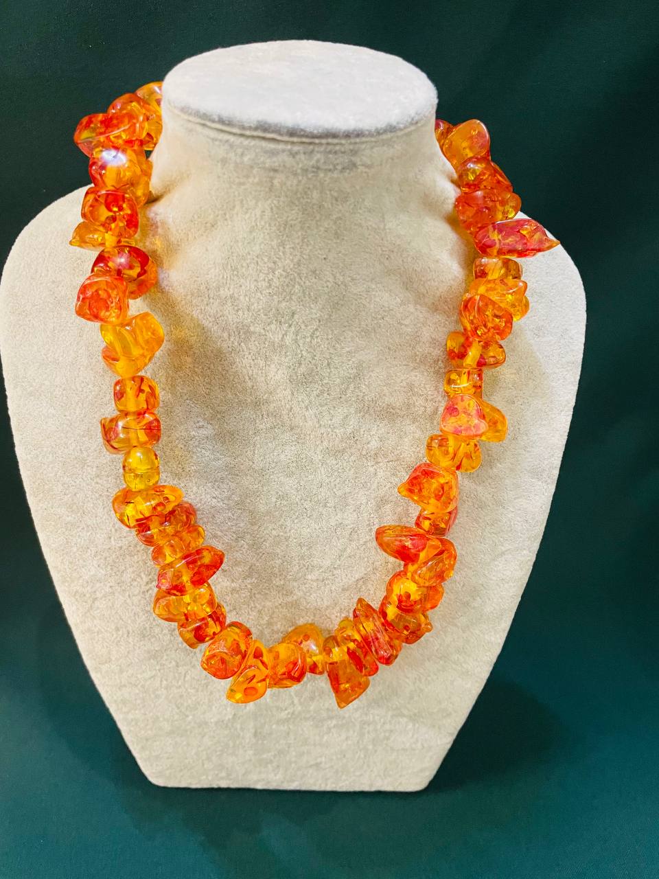 Бусы из янтаря крошка литая