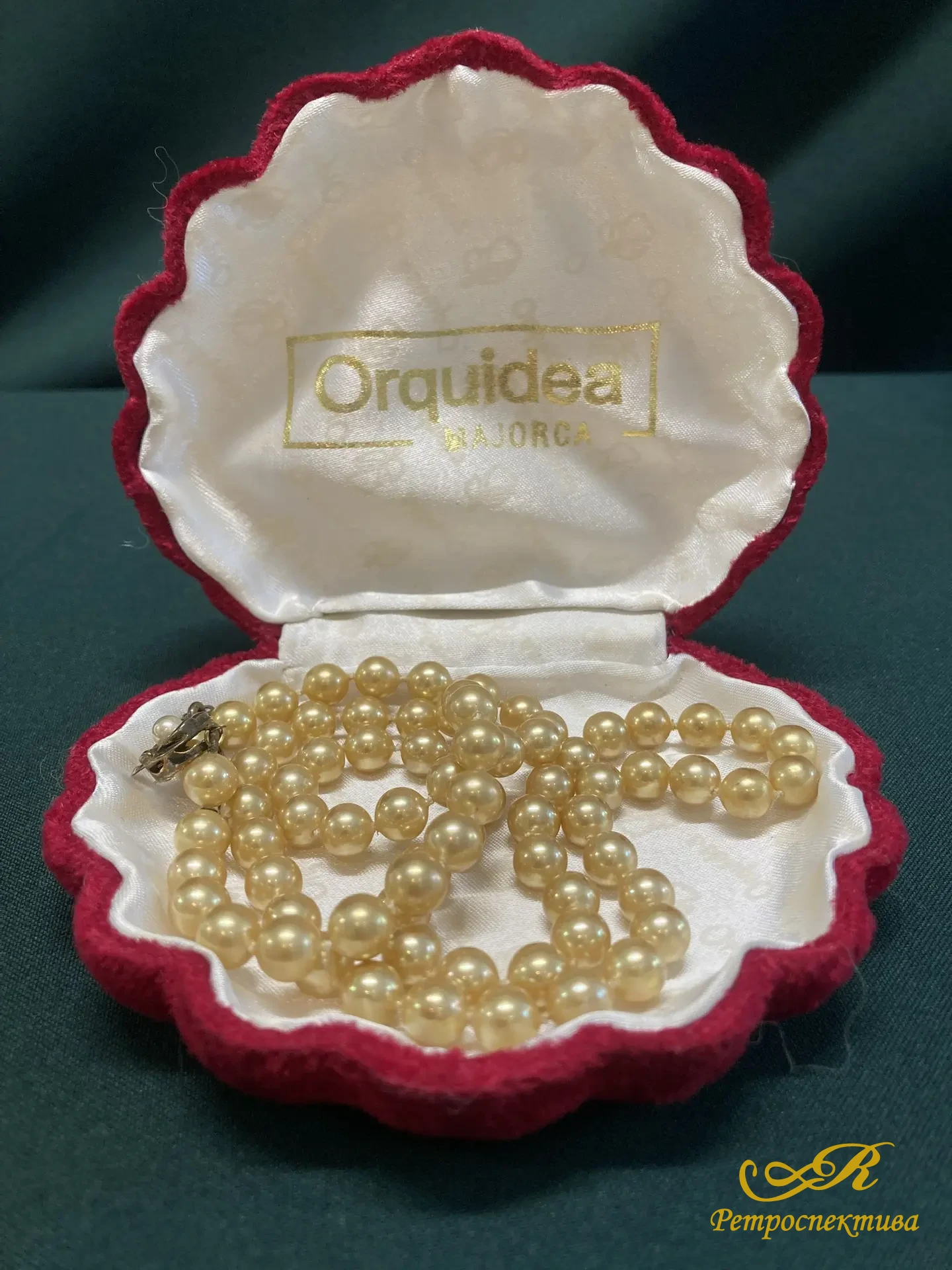 Бусы из искусственного , золотого жемчуга. Majorca Испания.