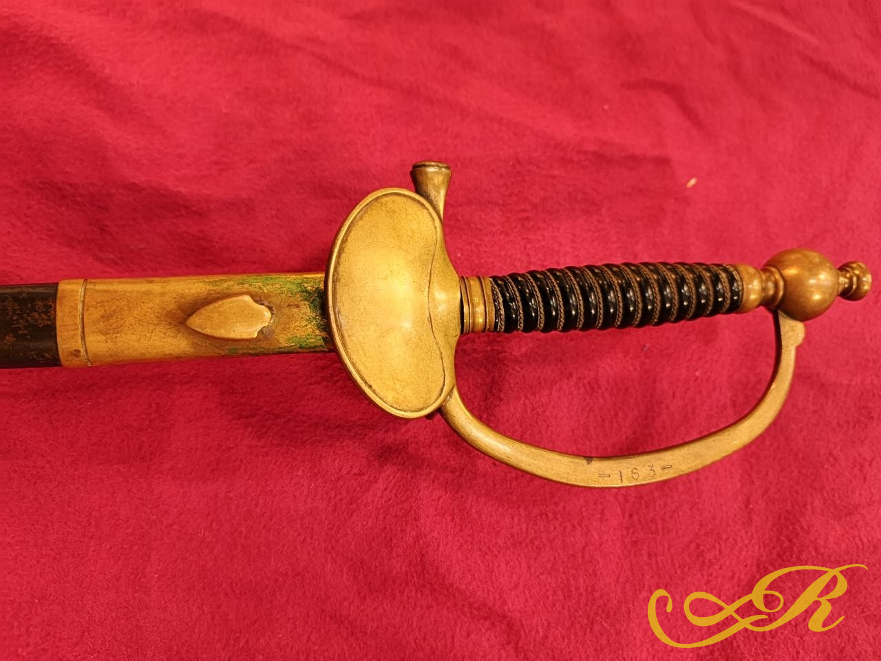  Сабля с ножнами Европа . Клеймо в виде сабли 95 см