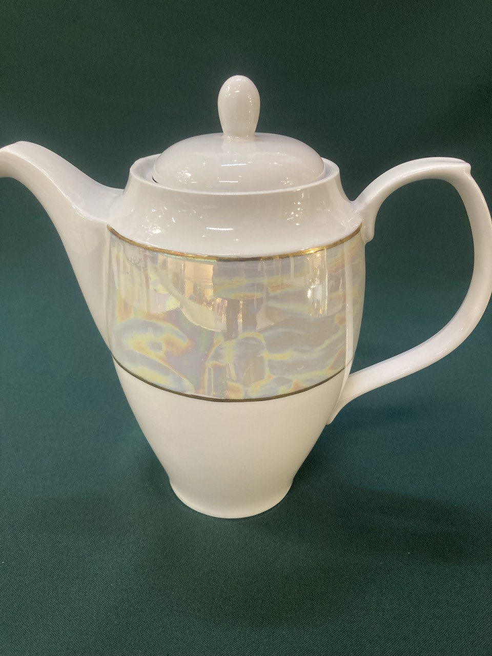 Чайник с орнаментом «Всадники» Высота 21 см .Объем 1 литр.