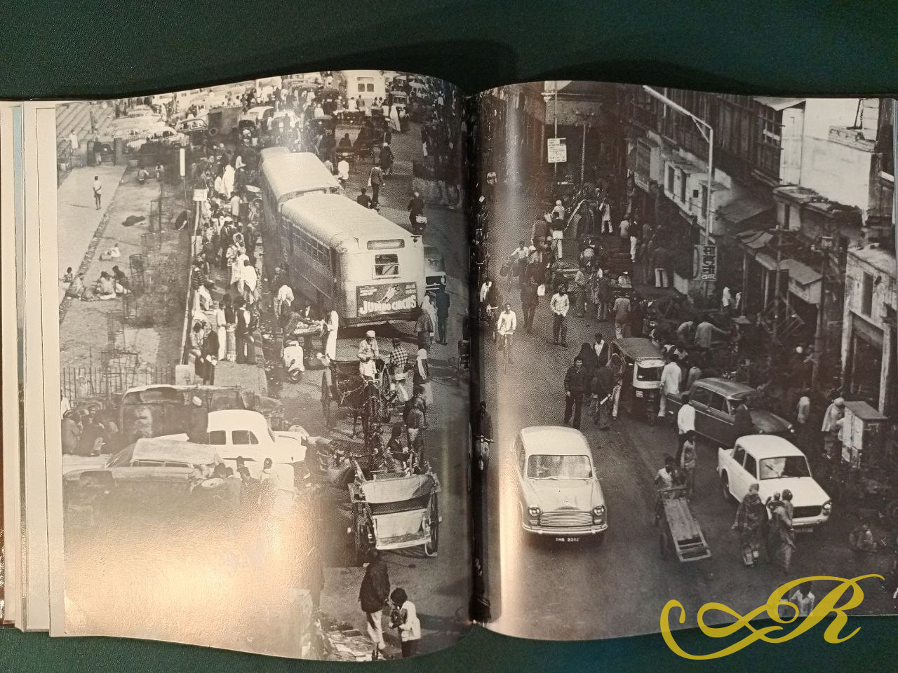  Книга (Индия: Облик субконтинента) автора Гюнтера Нерлиха.  "Indien: Antlitz eines Subkontinents" 