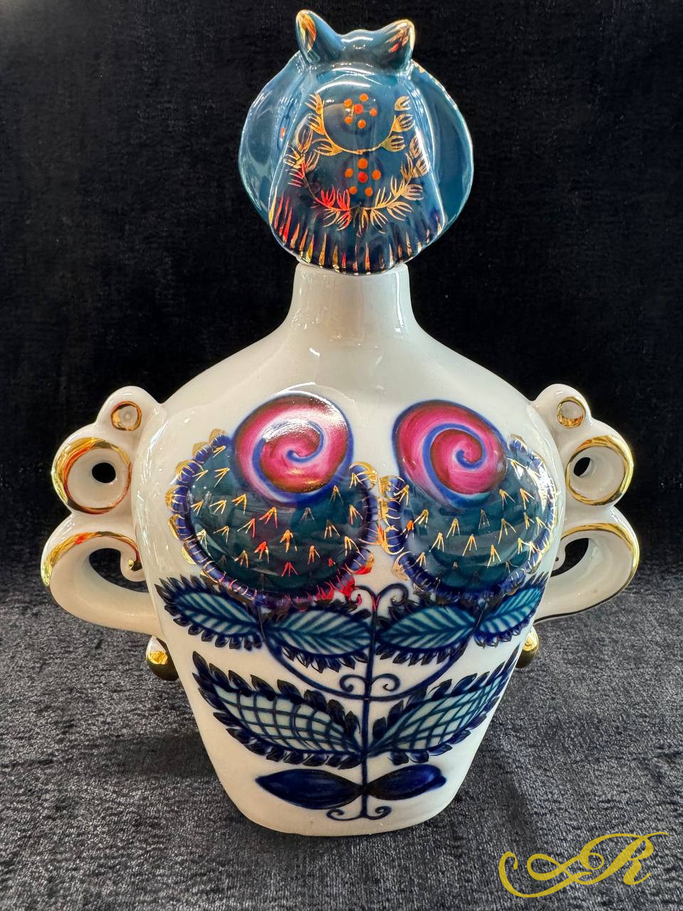  Штоф "Нежность", фарфор, роспись, Коростенский фарфоровый завод, автор В.М.Трегубова, г.Коростень, СССР, 1962-1990 гг.