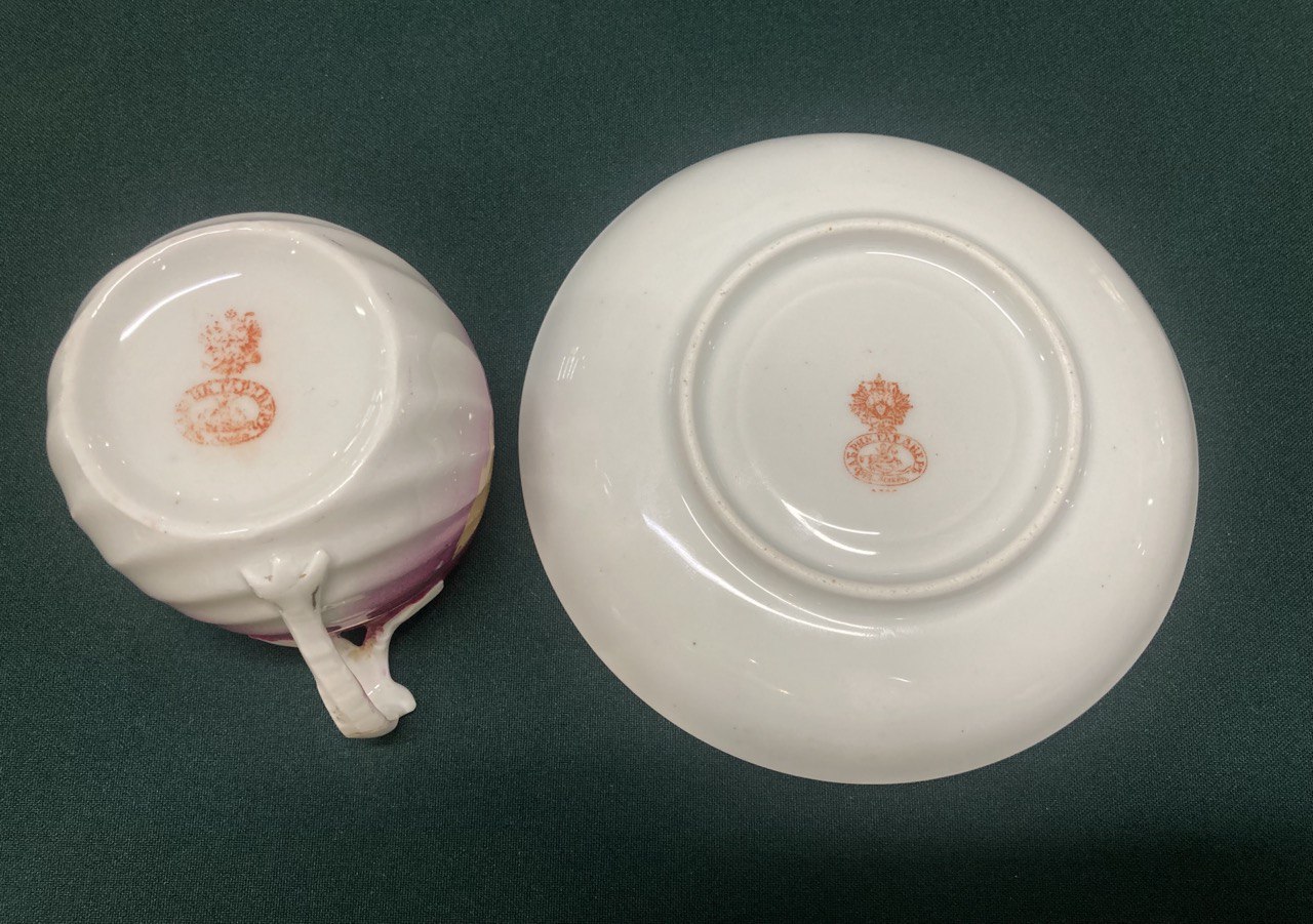 Фарфоровая чайная пара. Кузнецовский фарфор.