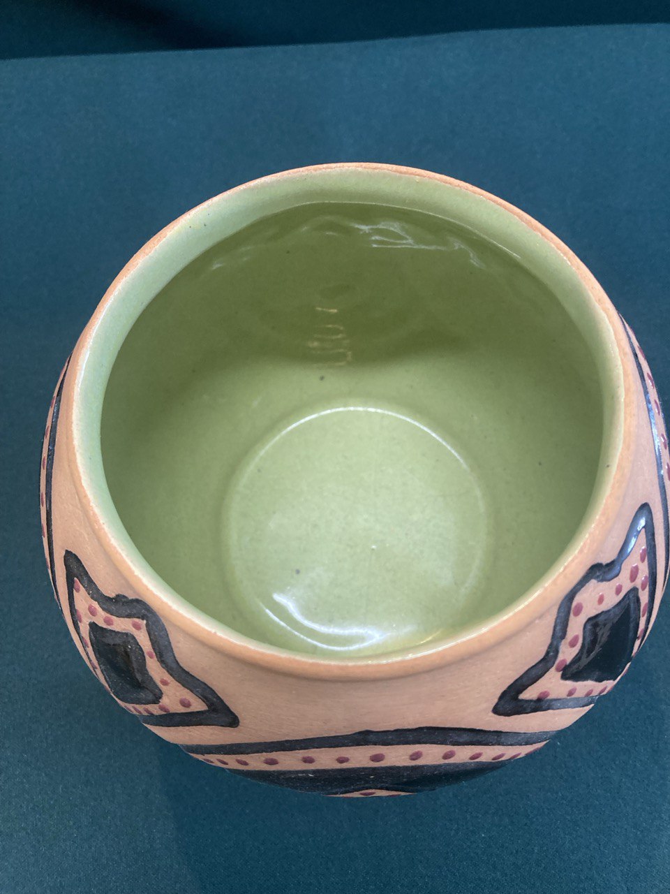 Горшочек керамика Автор Б. Шубин.