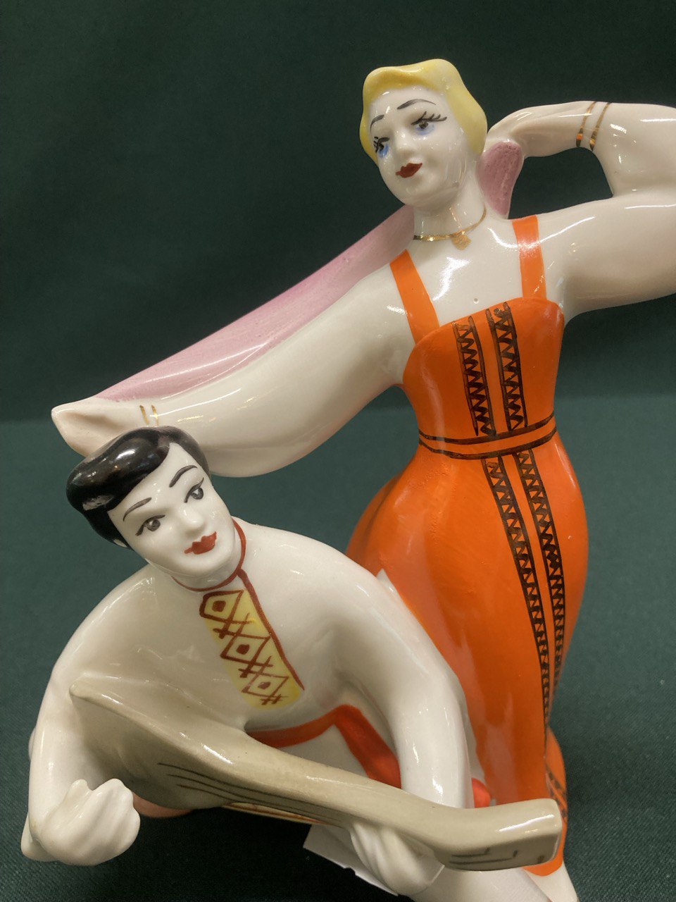 Статуэтка Русский танец, Полонне. СССР.