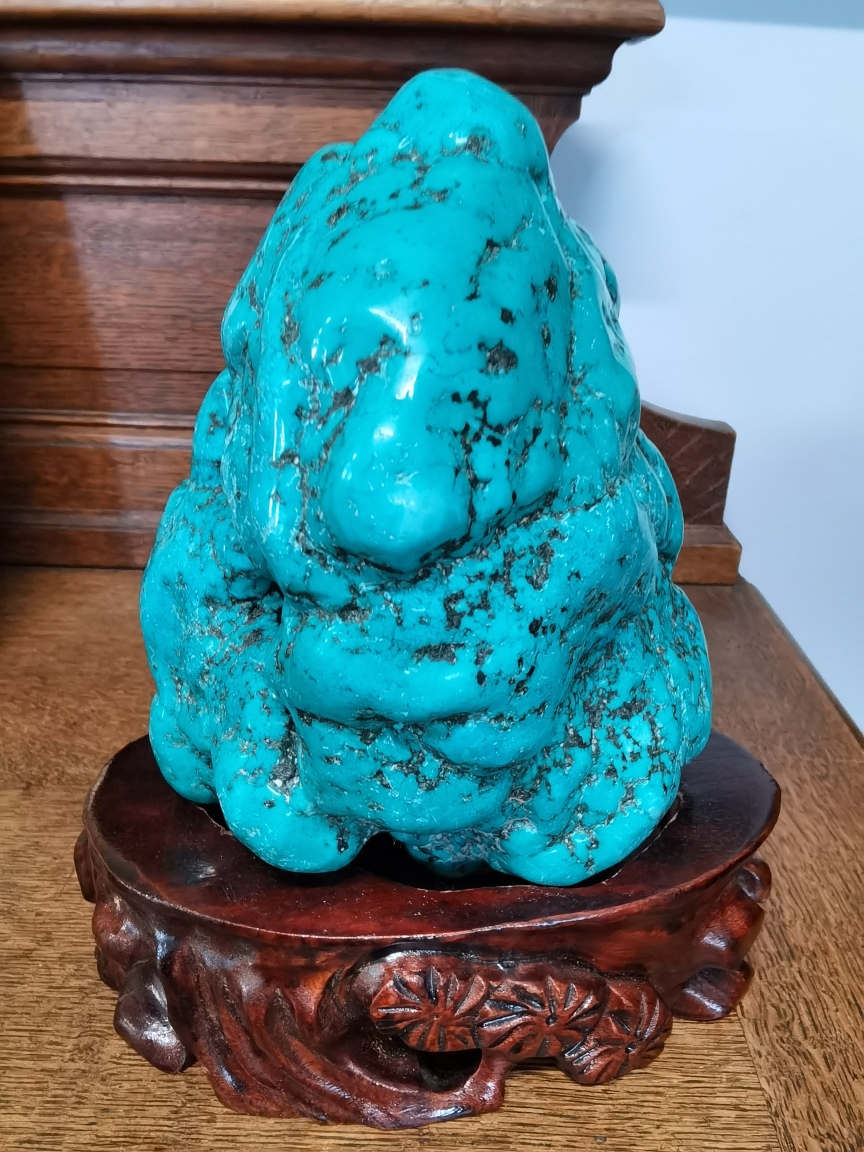 Натуральная голубая бирюза самородок, необработанный минерал , вес 3315 гр.