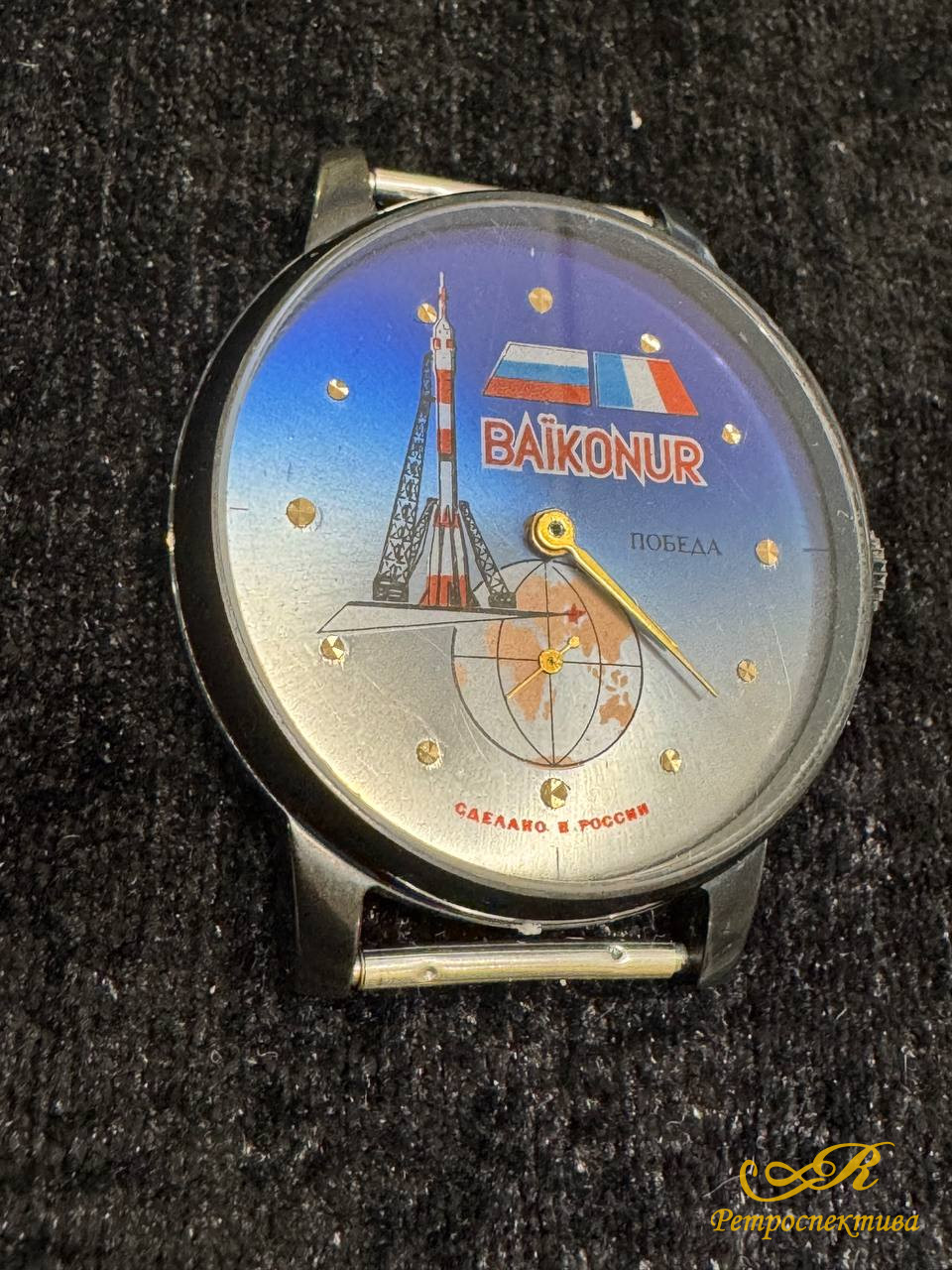  Часы наручные механические Байконур, Победа, на ходу в хорошем состоянии.