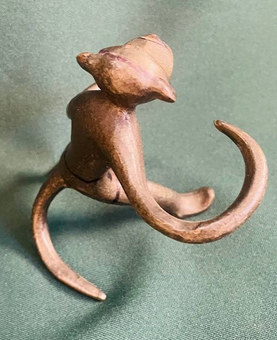 Фигура Обезьянки (подставка-держатель солонки и перечницы), бронза.