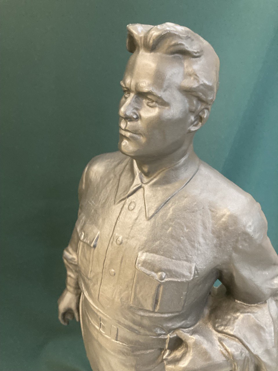 Скульптура "Киров"