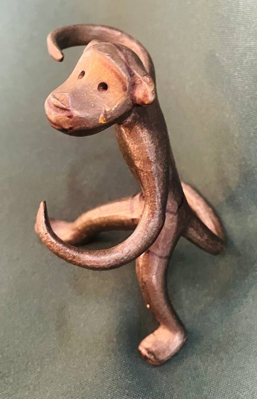 Фигура Обезьянки (подставка-держатель солонки и перечницы), бронза.