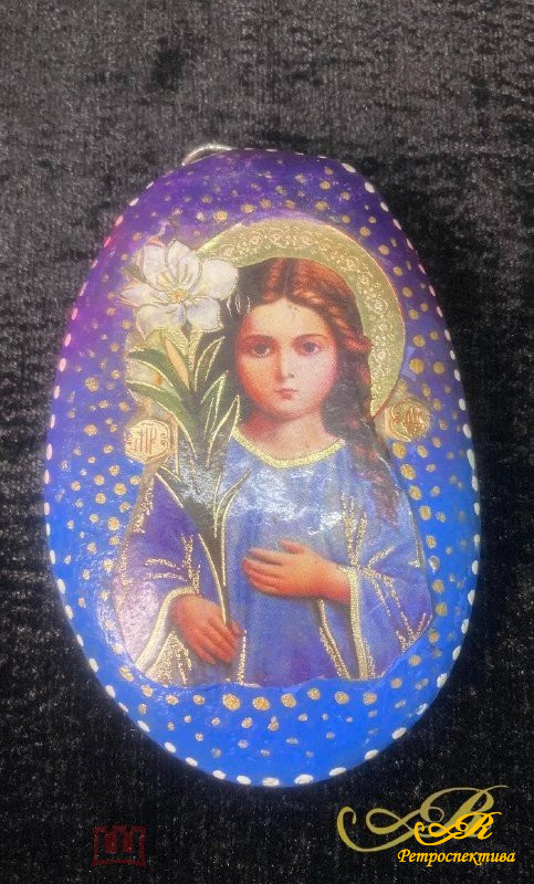 Камень с аппликацией " Дева".
