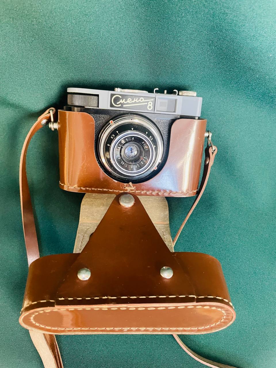 Советский фотоаппарат ФЭД 4