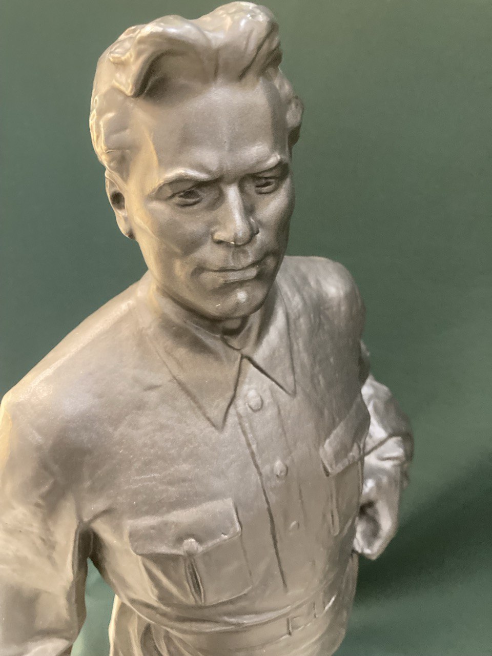 Скульптура "Киров"