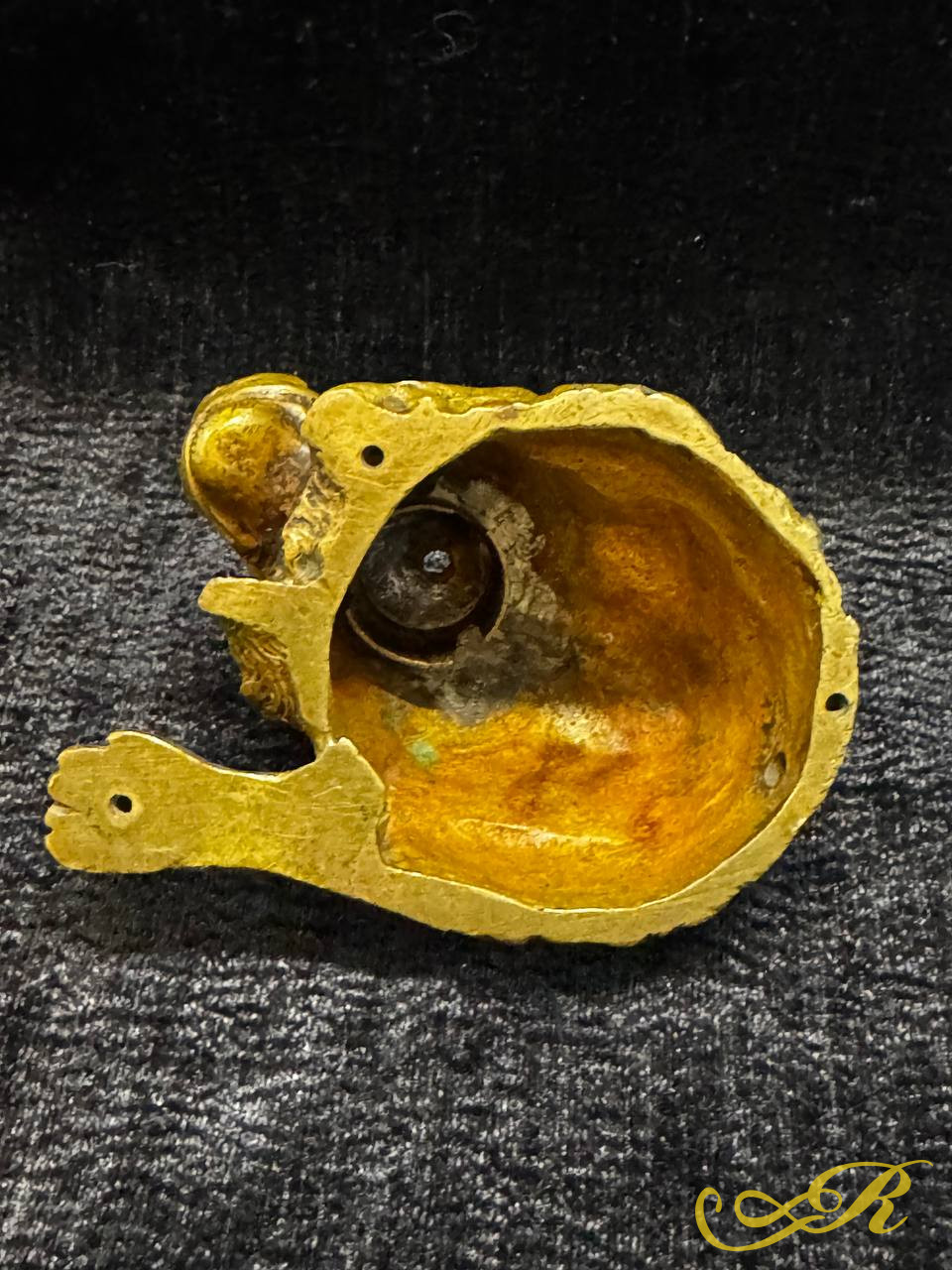  Бронзовый лев