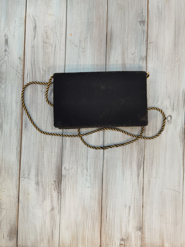 Изящная винтажная сумочка