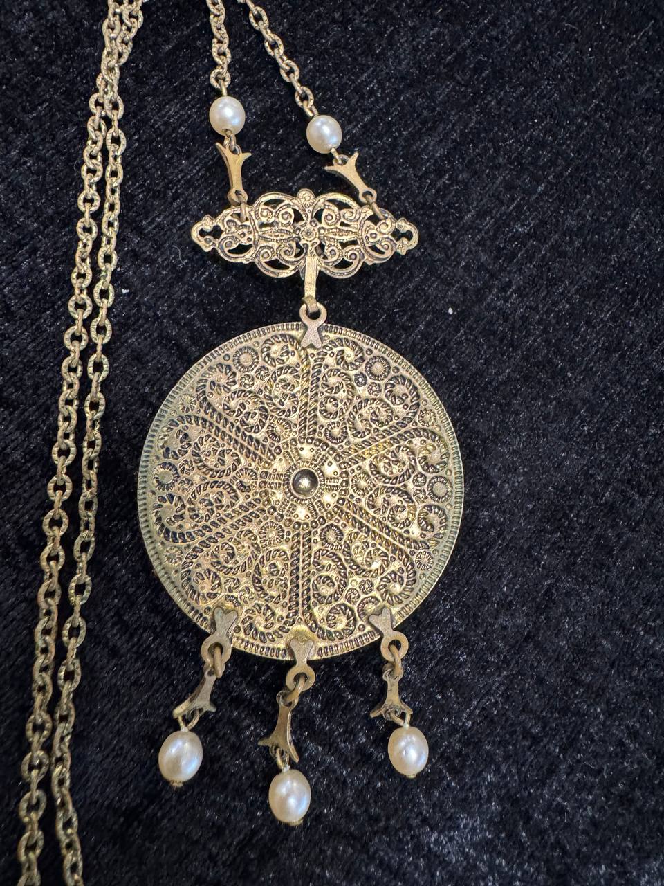 Винтажный Чешский набор колье и клипсы. Фарфор, медь, жемчуг, эмали,времен СССР