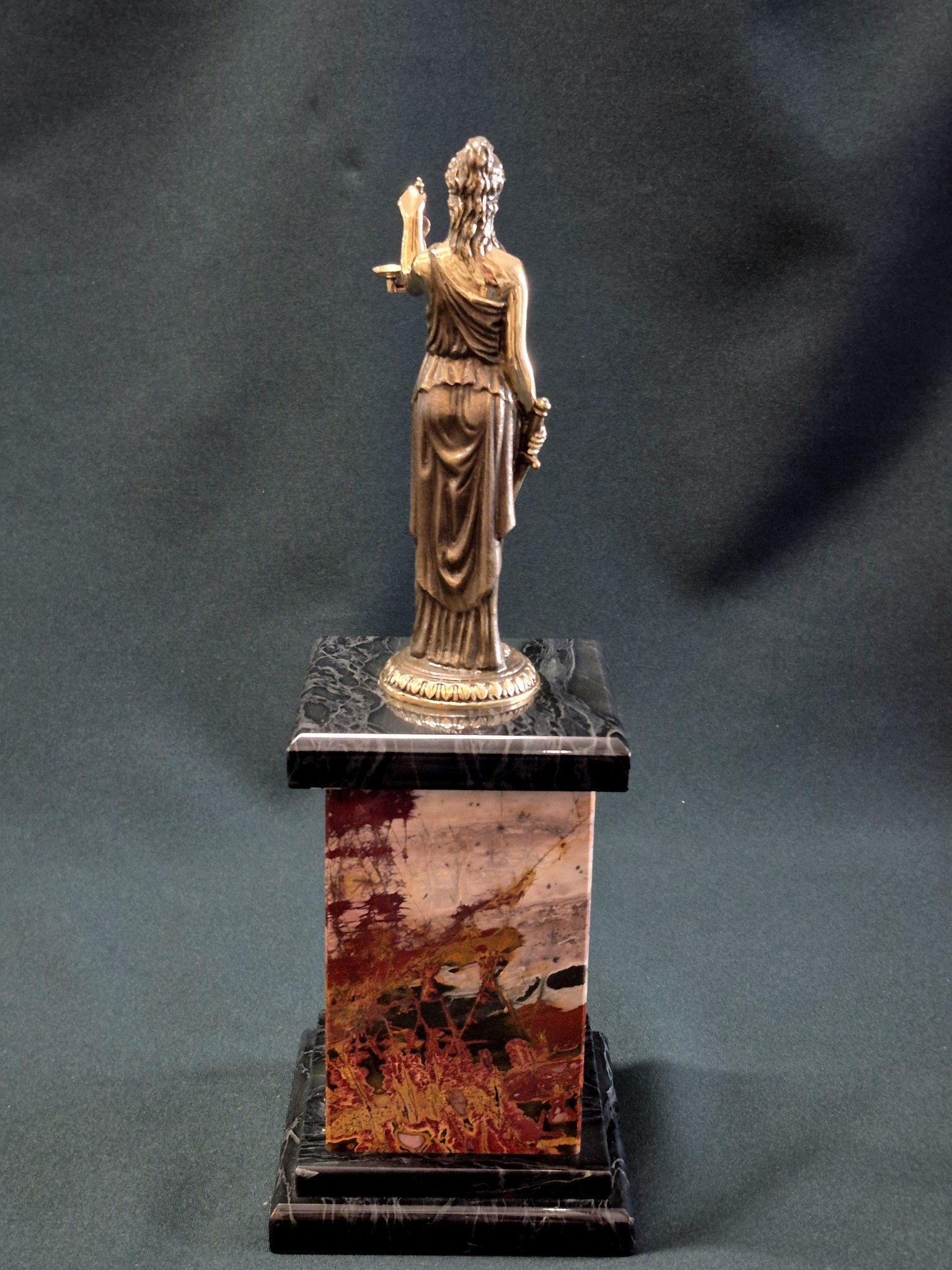 Скульптура "Фемида". Бронза