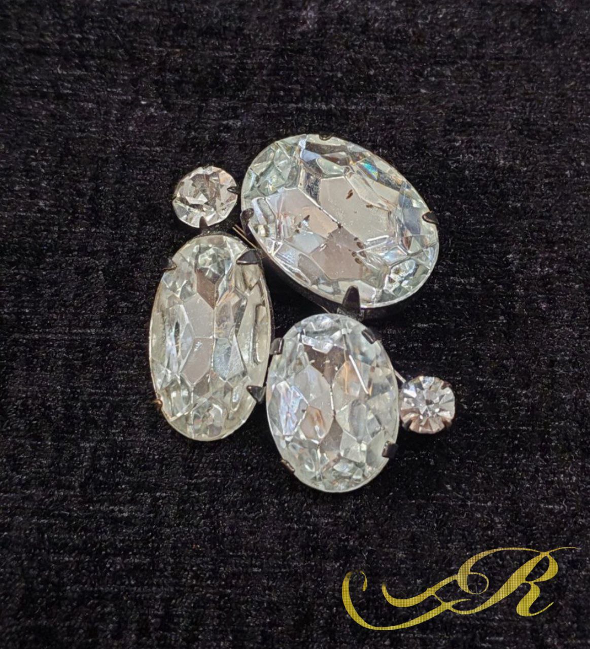 Брошь чешская