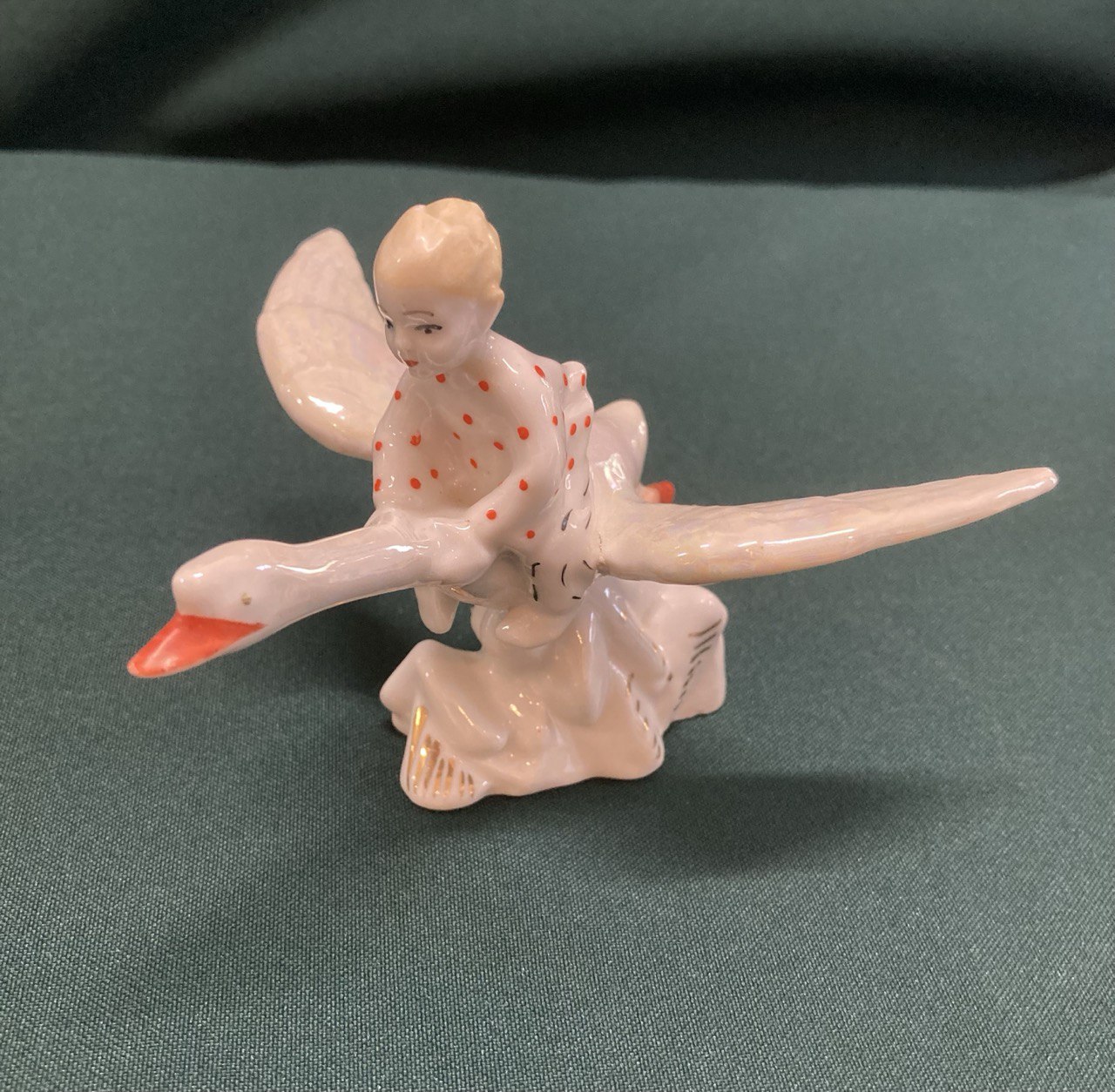 "Гуси - Лебеди" Статуэтка.