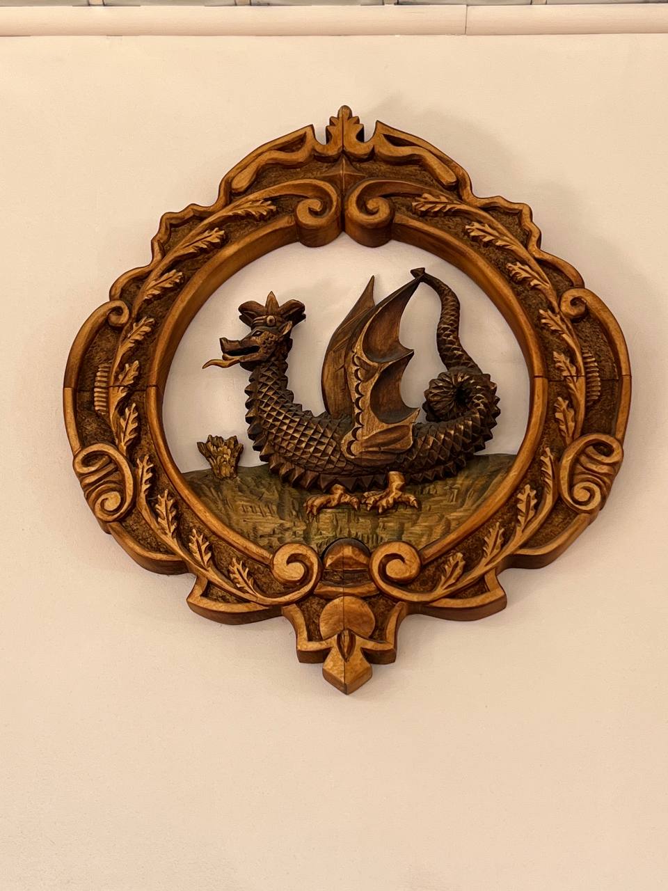 Герб Казани " Зилант" 90 ые г. Автор Ильгиз Загитов.