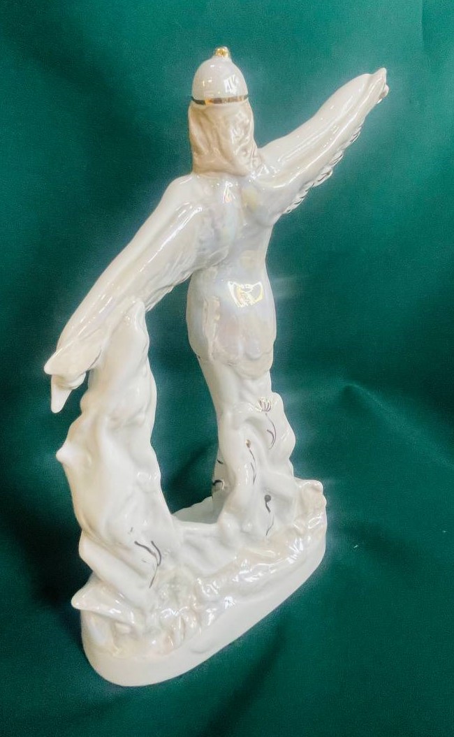 Фарфоровая статуэтка "Балерина Аист" Вербилки.