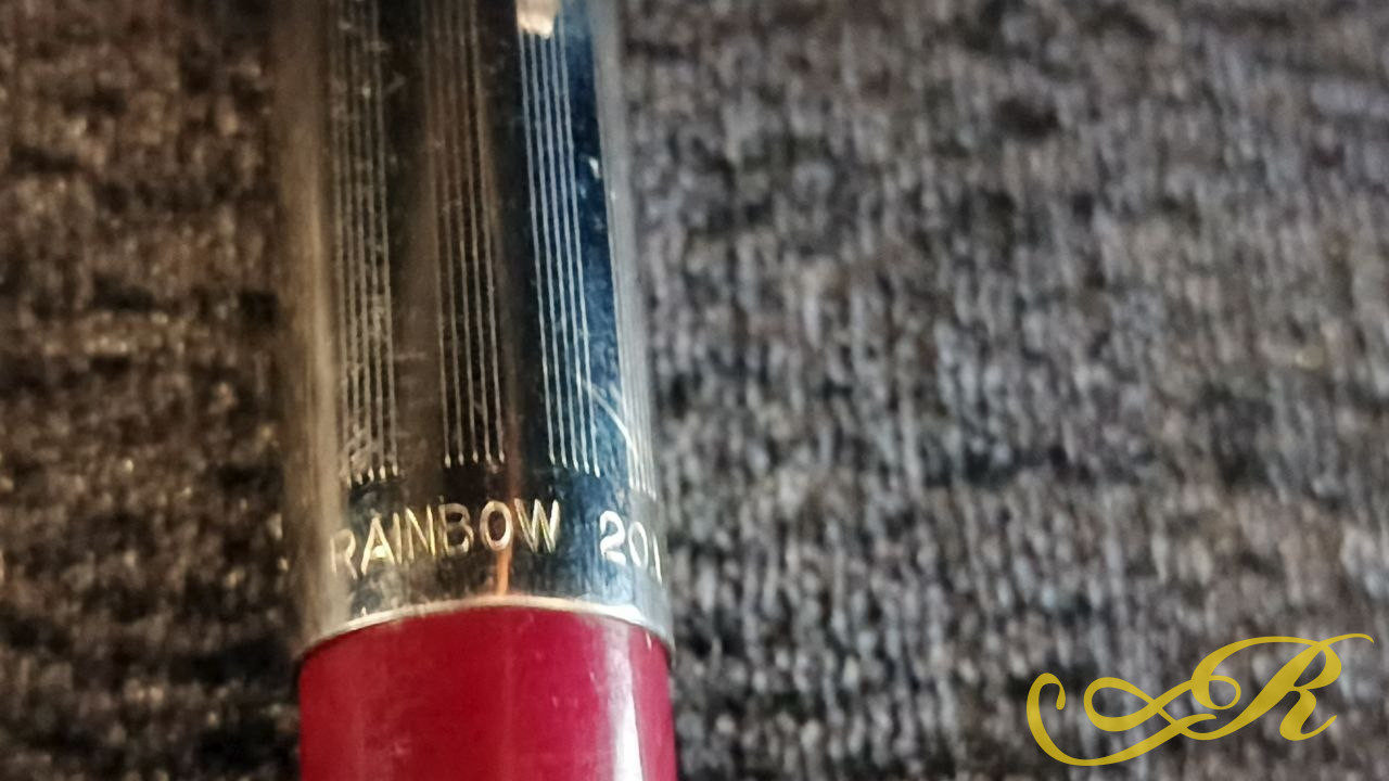 Оригинальная винтажная перьевая ручка Rainbow 201. Перо золотое напыление.