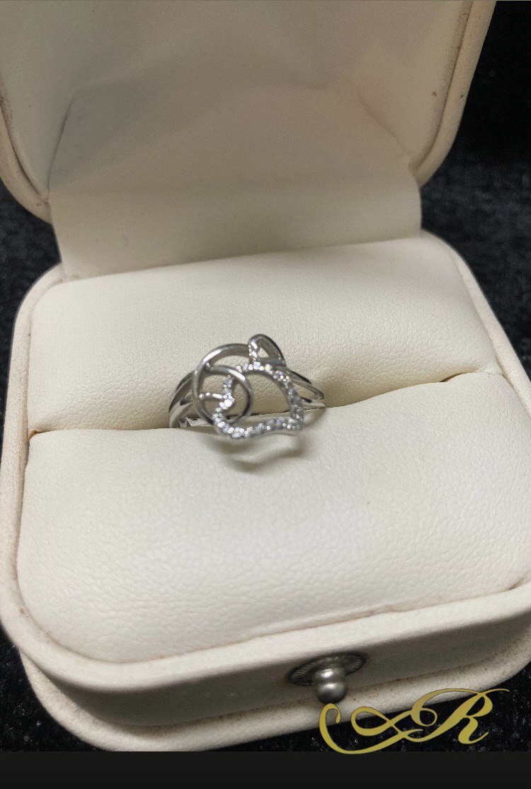 Кольцо серебро 2,1 гр.17 размер.