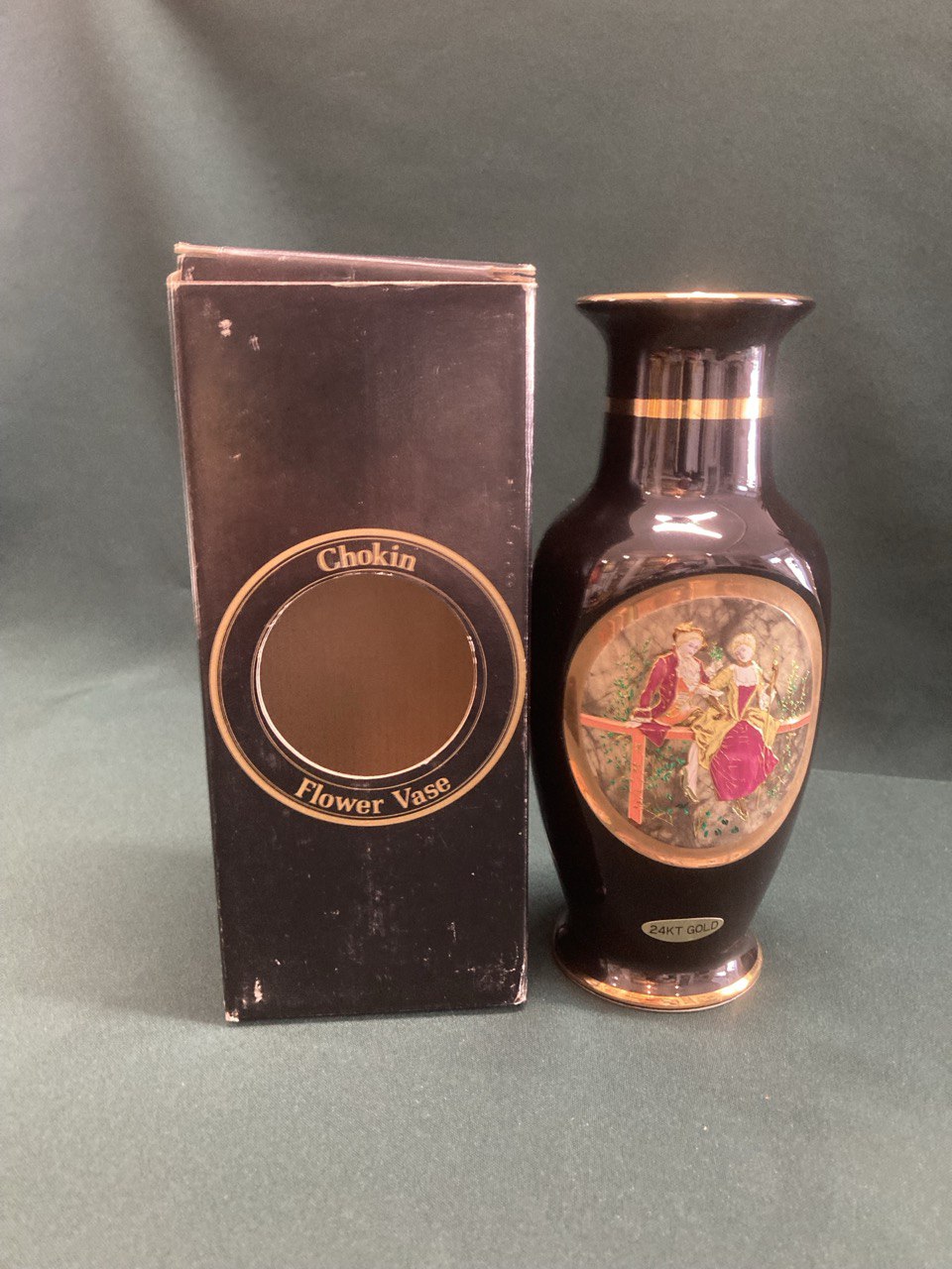 Ваза для цветов.  Япония. С использованием золота 24 карата.