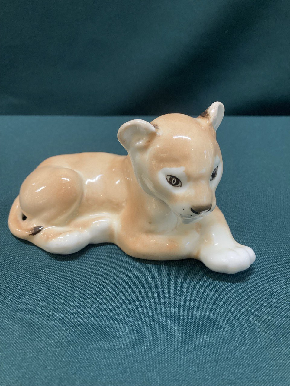 Фарфоровые фигурки " Из отряда кошачьих"