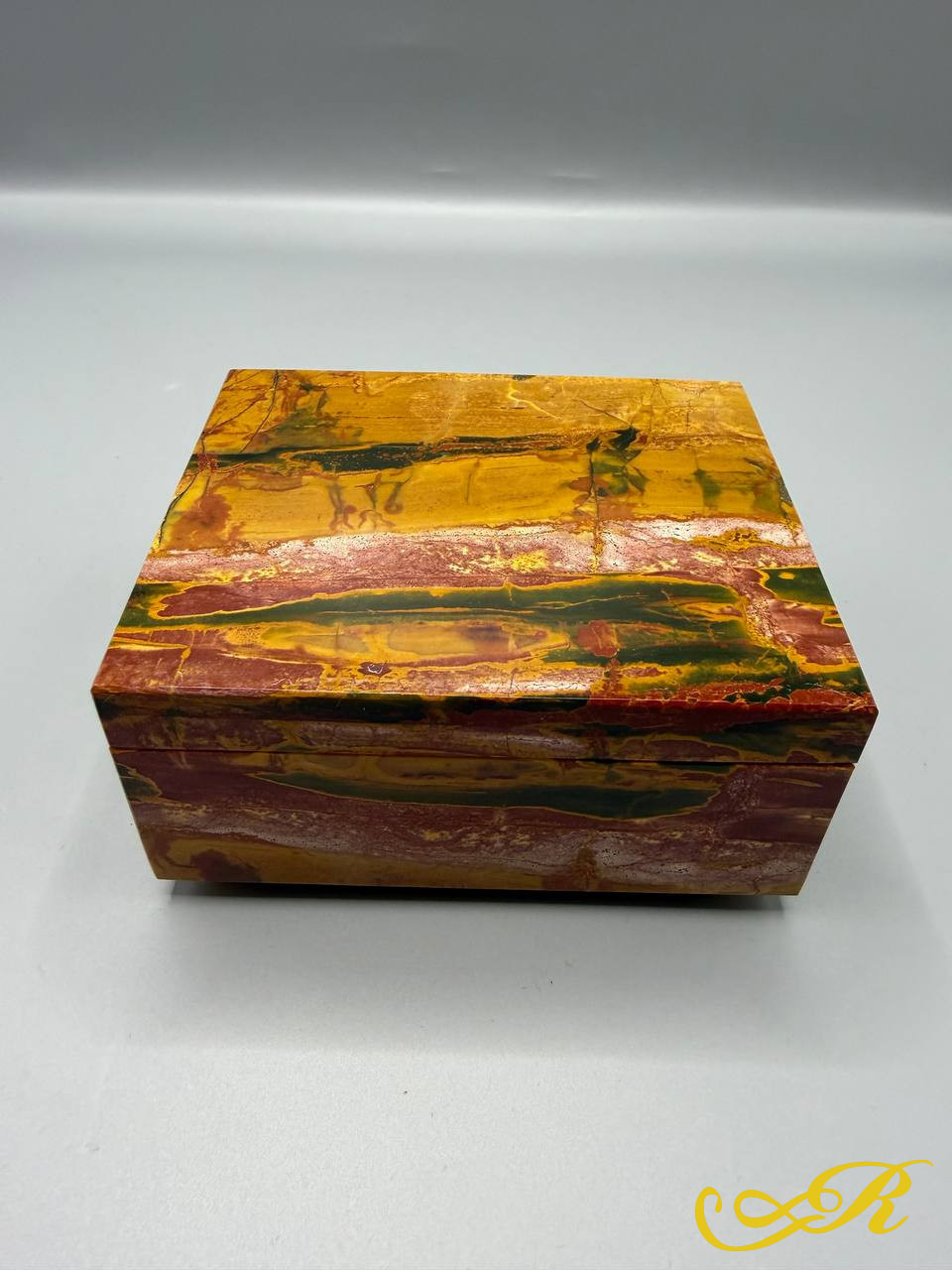 Шкатулка сибайская яшма (Пикассо), бронза. 