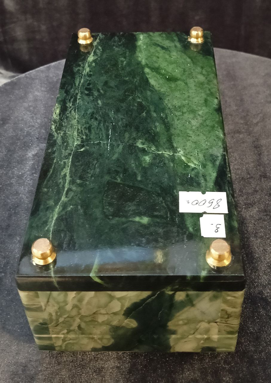 Шкатулка большая яшма (мулдакаевская) 18х9х8см