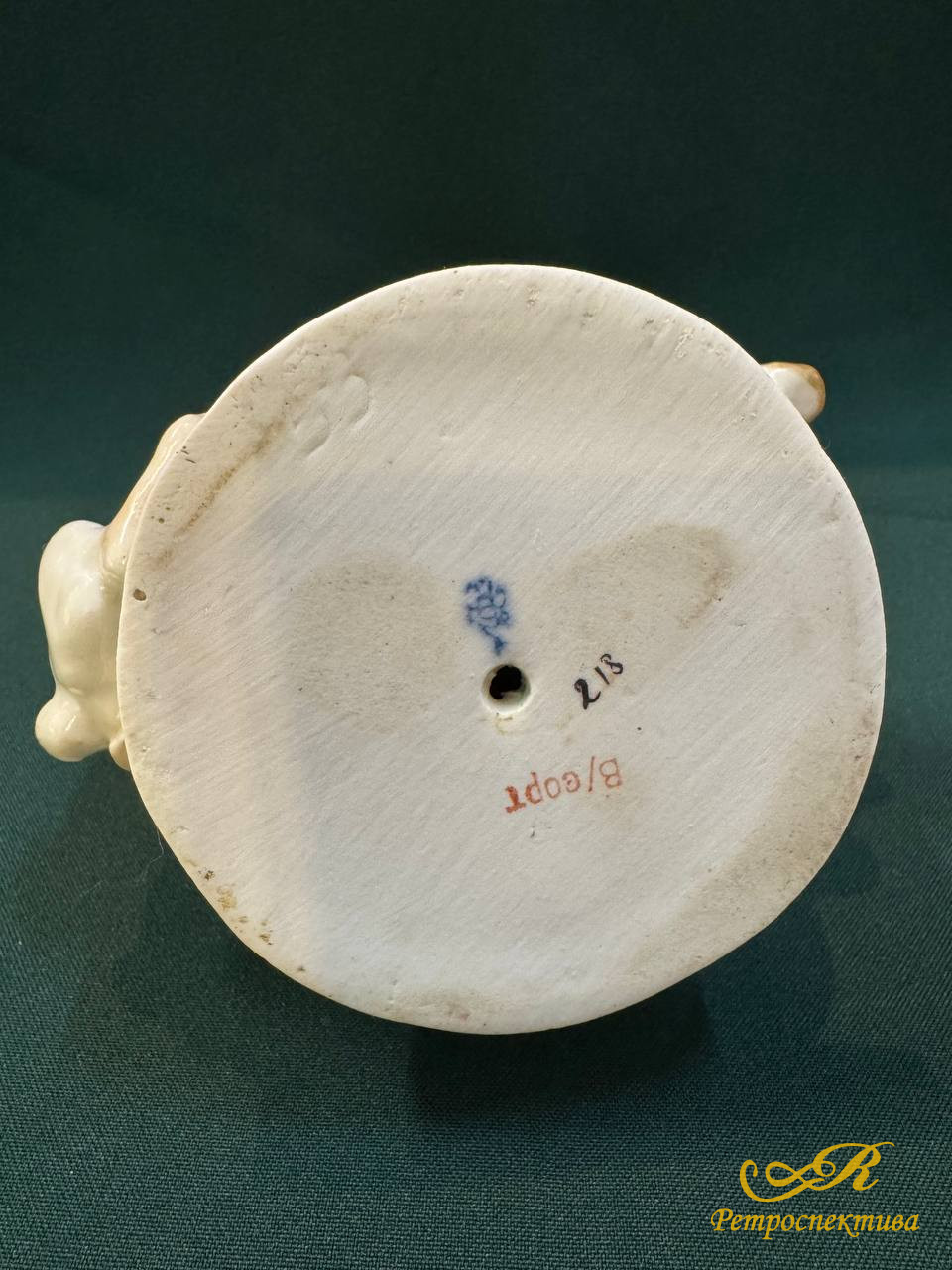 Фарфоровая статуэтка " Заяц во хмелю" ЛФЗ СССР 1950 - 1954 г.г.