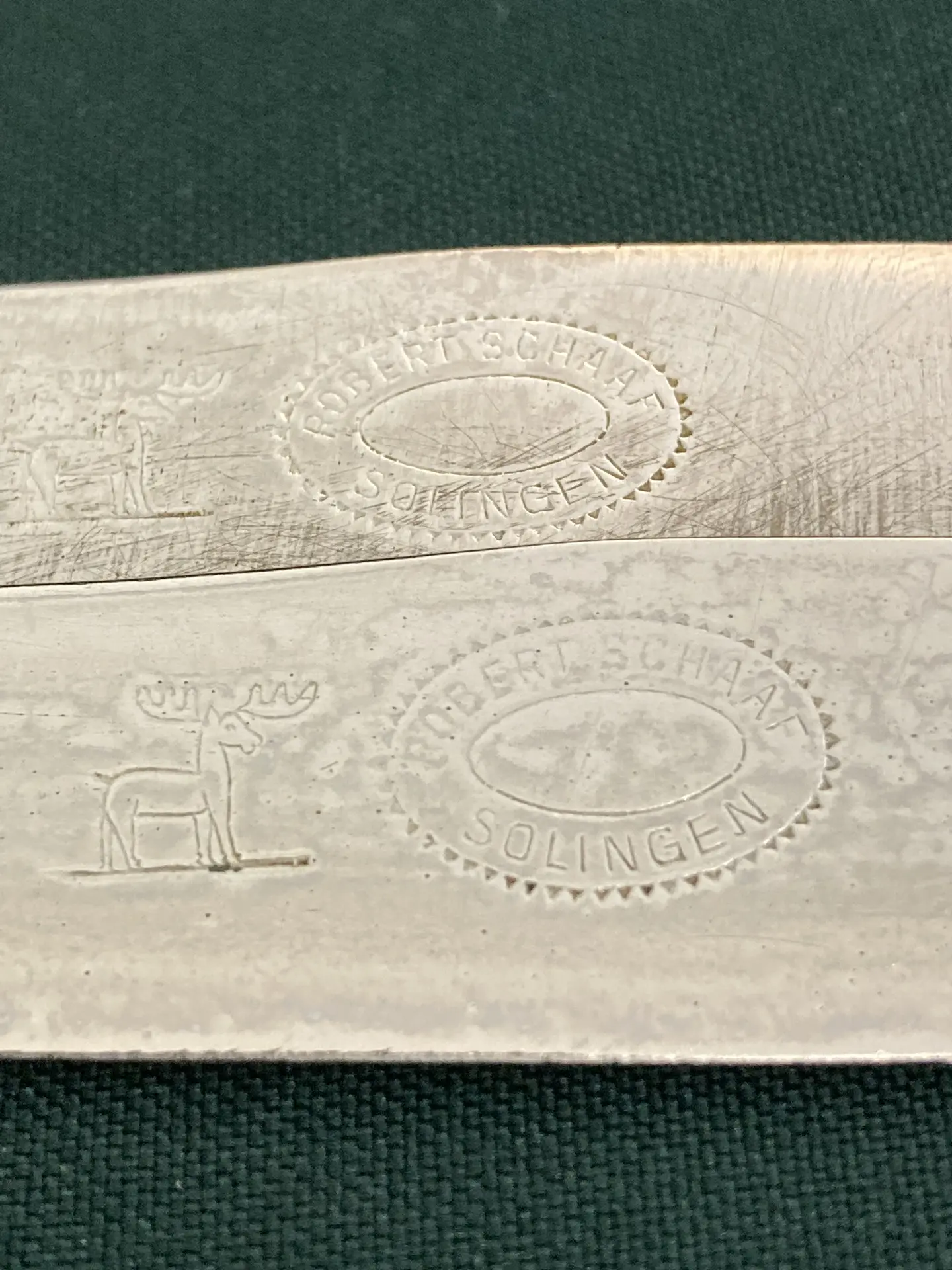 Нож сервировочный 2 шт. Robert Schaaf - Solingen ( с оленем).Германия. Нержавейка.