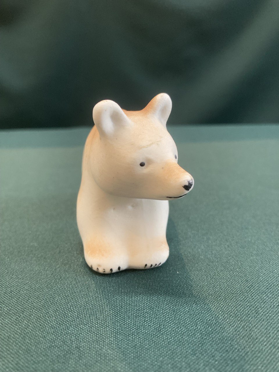 Фарфоровая фигурка "Мишка"