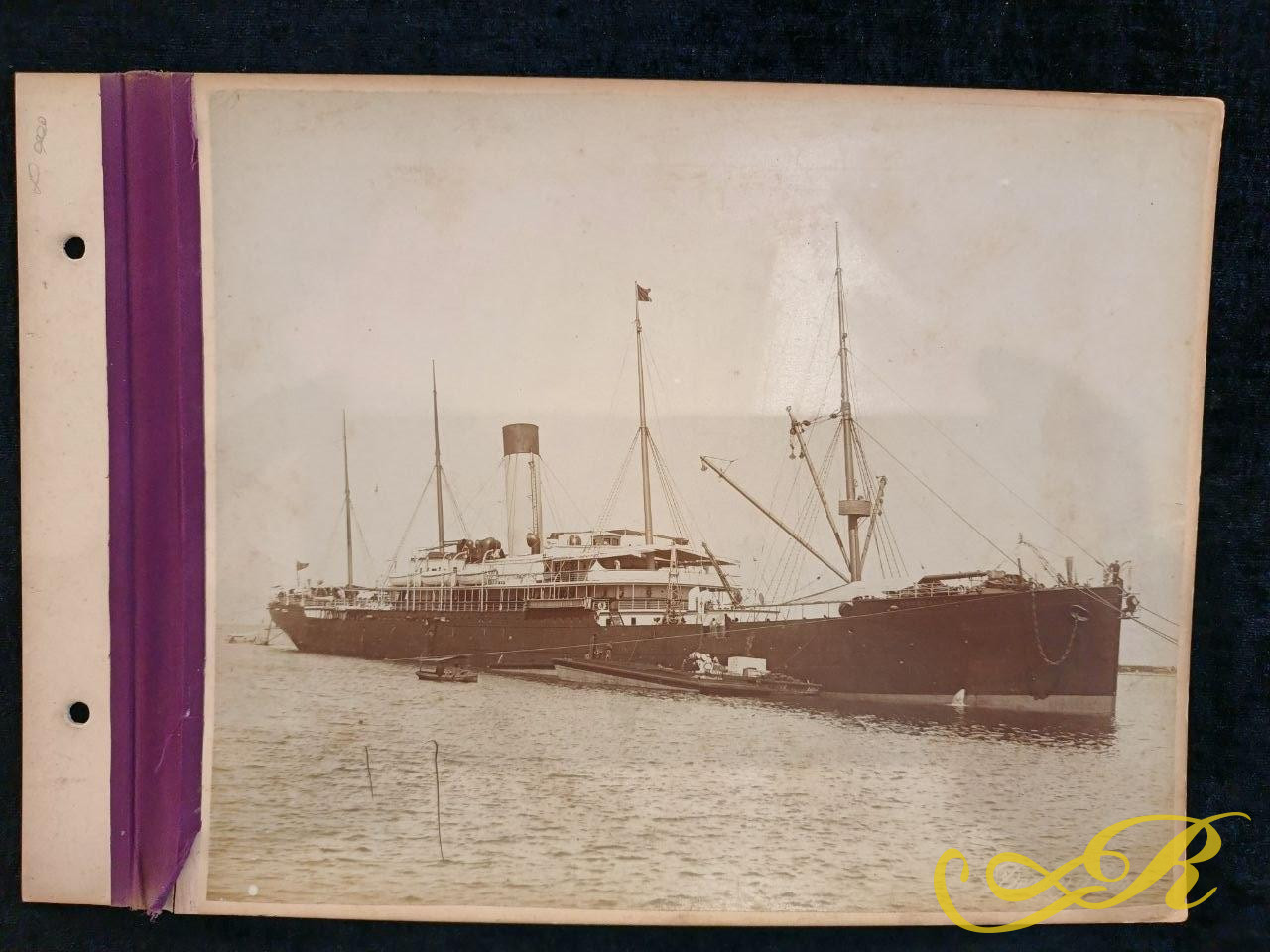  историческое изображение парохода SS Californian, сделанное с палубы другого судна. Ш-32. В- 22,5 см.
