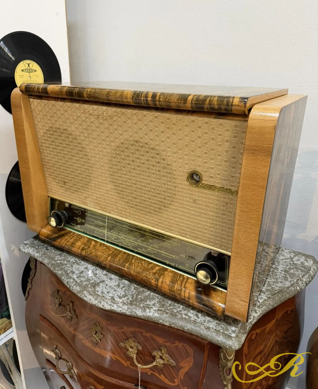  Радиола ВЭФ «Аккорд» (1953–1956 гг.) — реставрация + FM+ Bluetooth