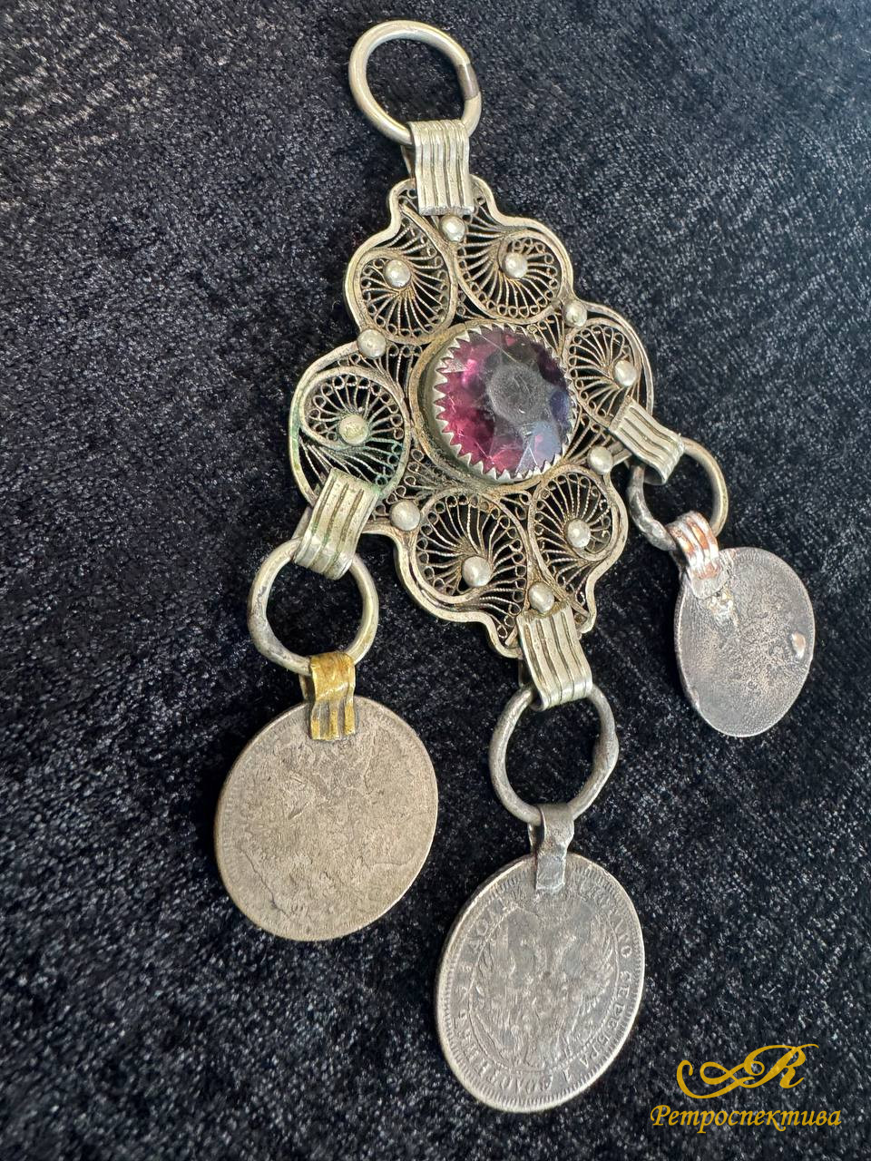 Чулпы татарские. Серебро, ювелирное стекло. 68 гр. 11 см. 2 шт. 