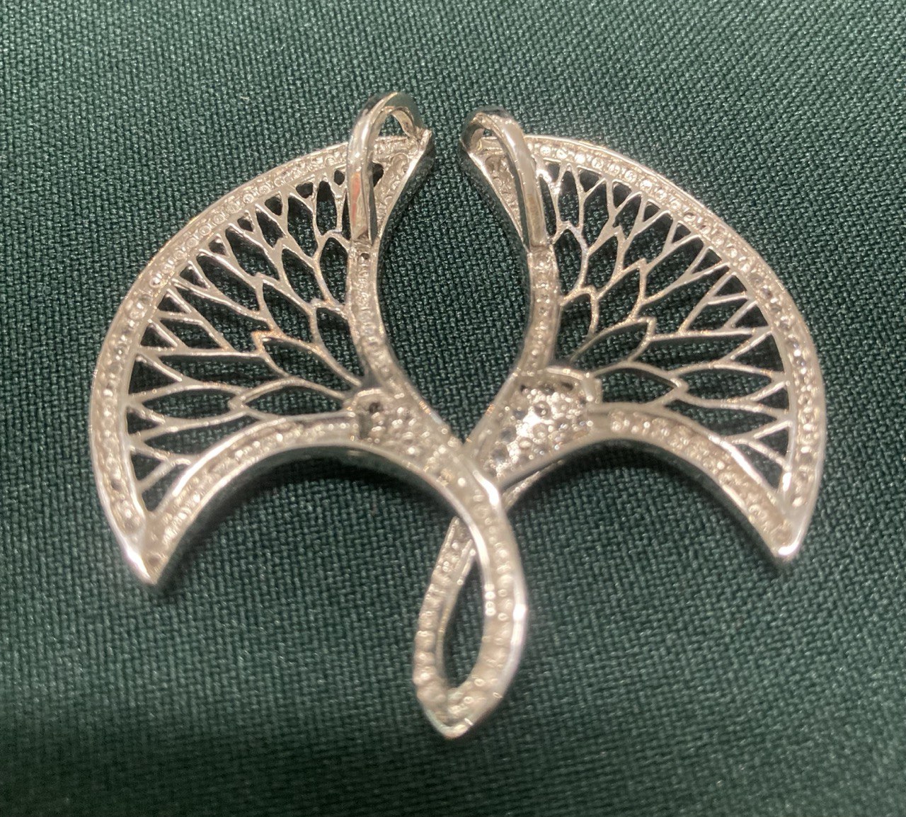 Подвесы серебро 925 пр.9,12 гр.169 фианитов.