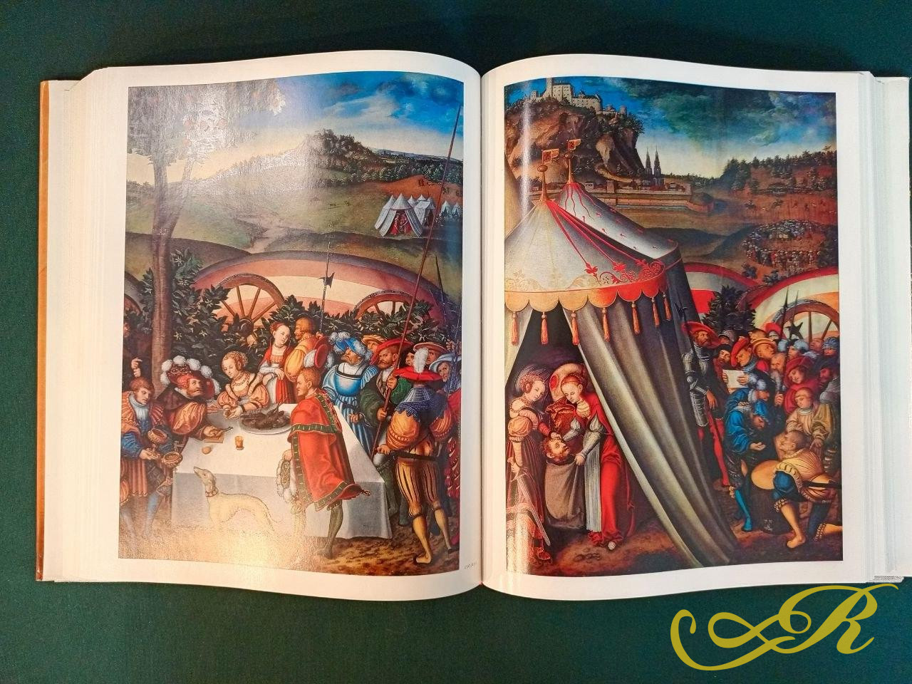   книга Вернера Шаде. фундаментальное исследование, посвященное династии немецких живописцев эпохи Возрождения. Книга впервые была издана в 1974 году в ГДР