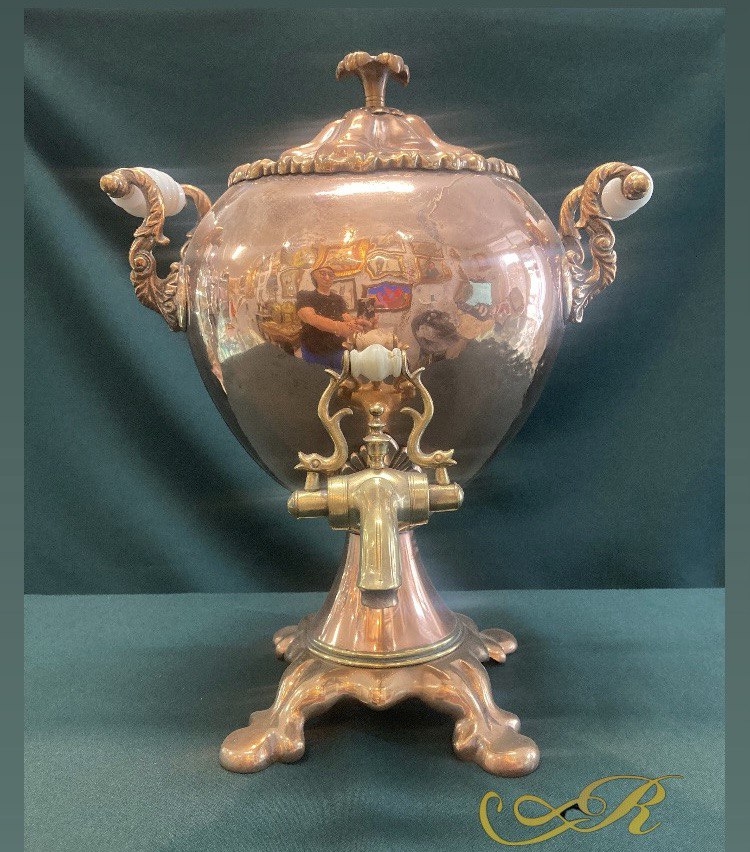 Бульотка винный фонтан. Англия.